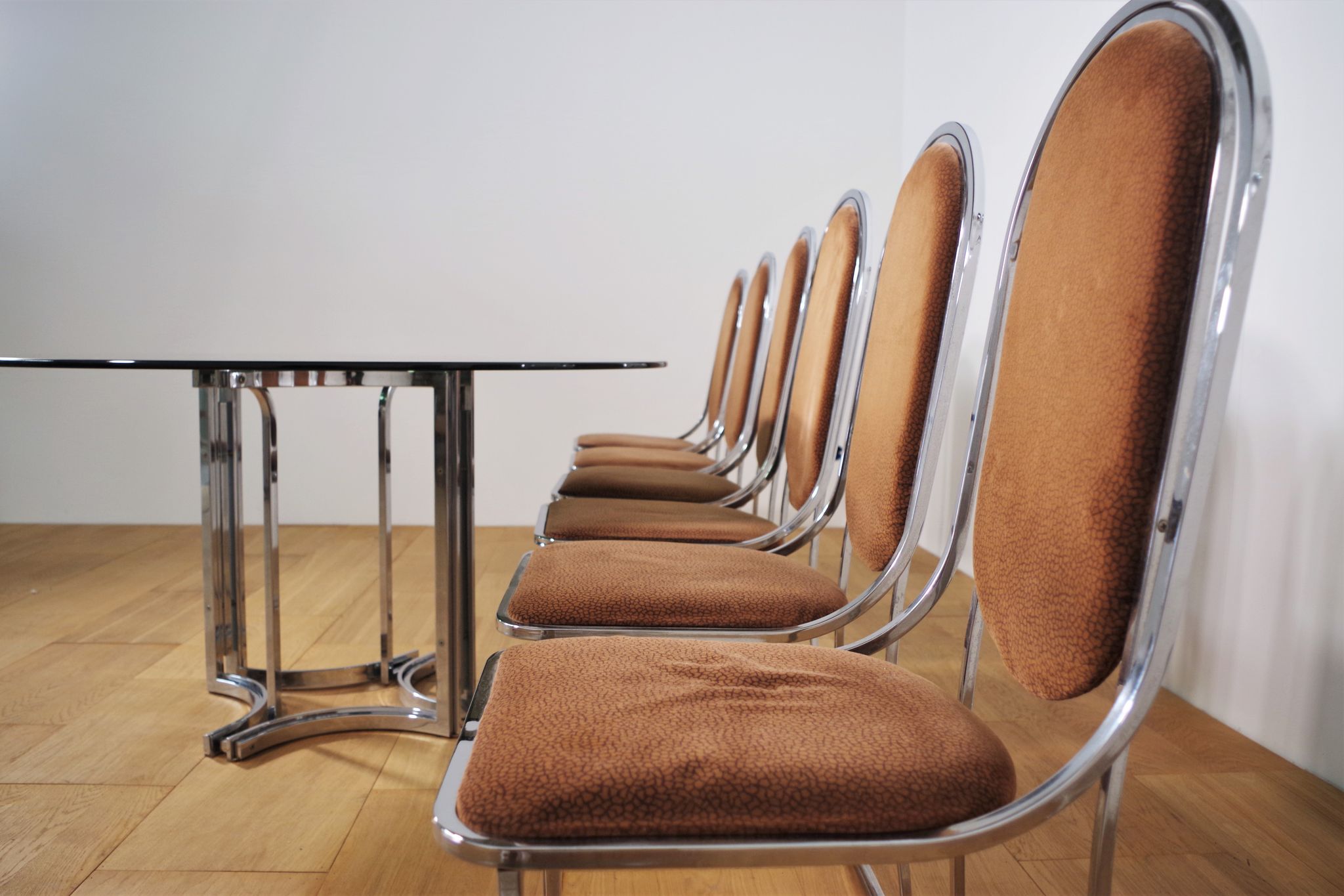 Dining room table and 6 chairs by Alessandro Alpizzi, 1970s, Set of 7