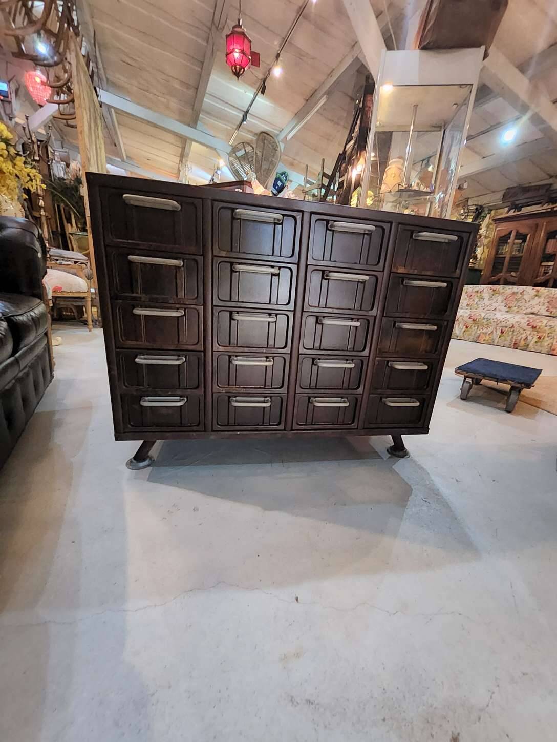 Trade furniture