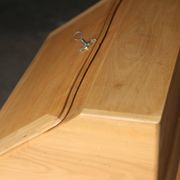 Sloped wooden desk in light wood, ideal for remote work. Secret drawer.