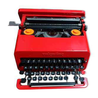 Typewriter valentine Ettore Sottsass Olivetti made in Barcelona