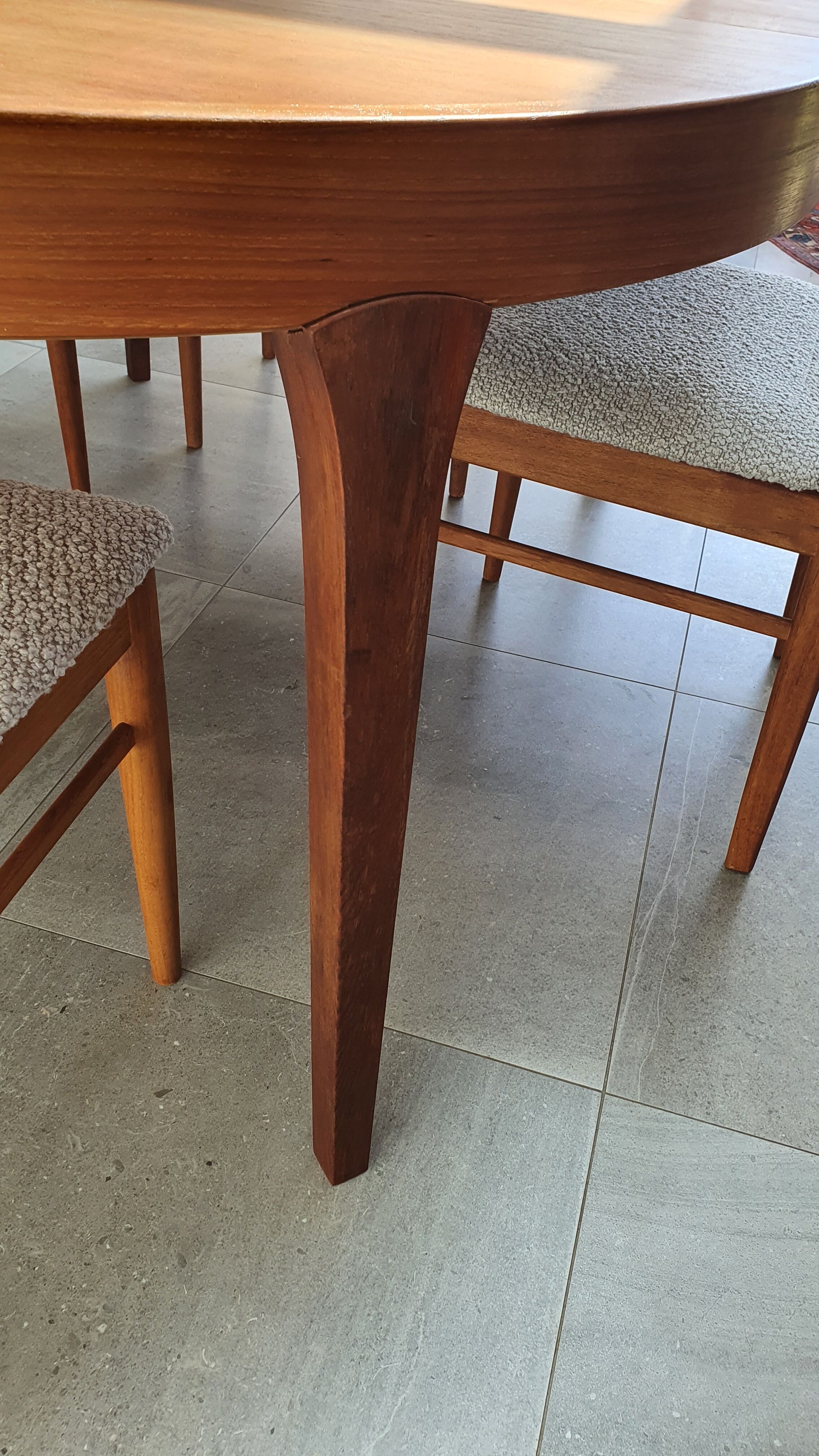 Teak dining table editor Gudme Mobelfabrik, Danish