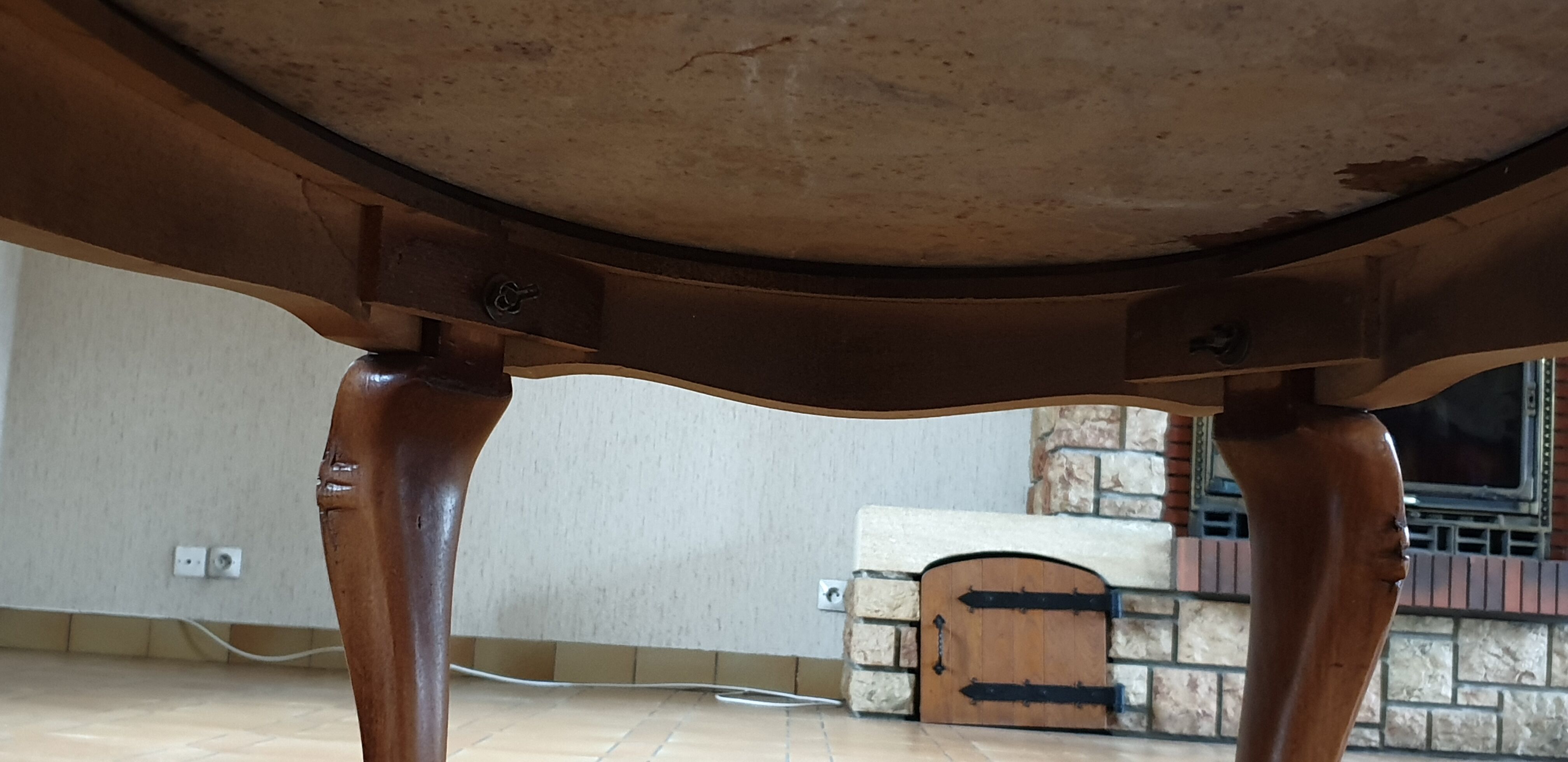 Marble coffee table pink