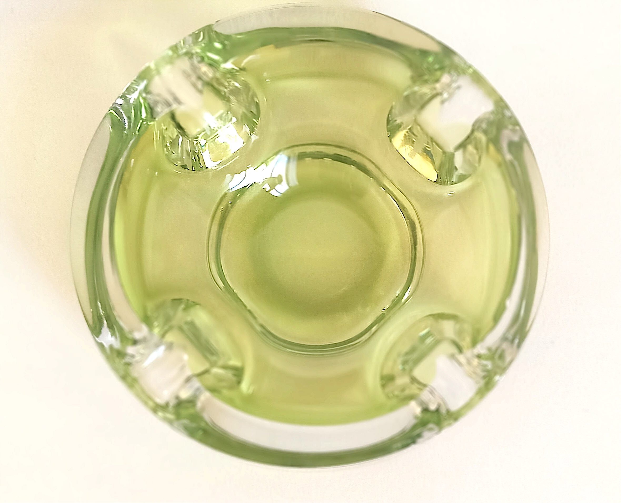 Green anise crystal ashtray Val St Lambert 70s Diameter 16.6 cm