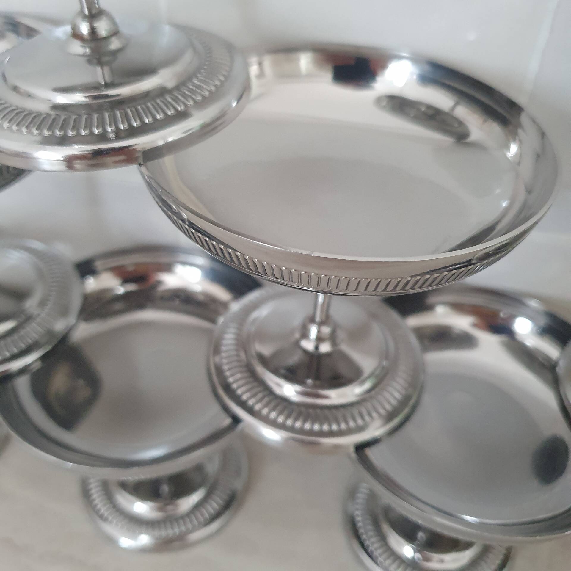 8 stainless steel 18/10 FCA style Létang and Rémi Jean Couzon cups