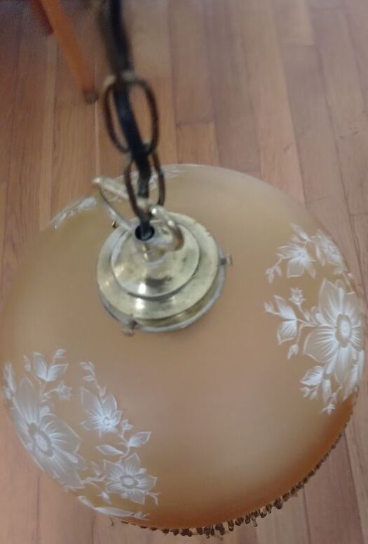 Art Deco suspension. with floral motifs & pearls