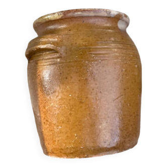 Stoneware pot