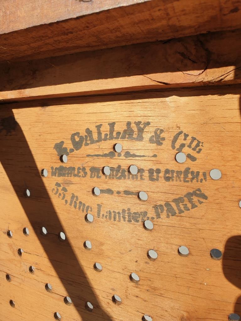 Art Deco bench theater signed Gallay & Cie Paris 1930