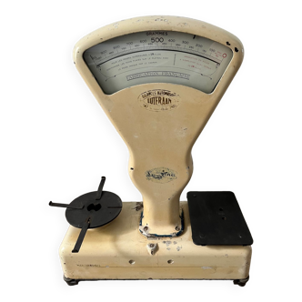 Vintage kitchen scale