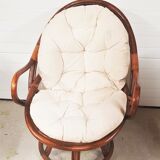 Rotating rattan chair