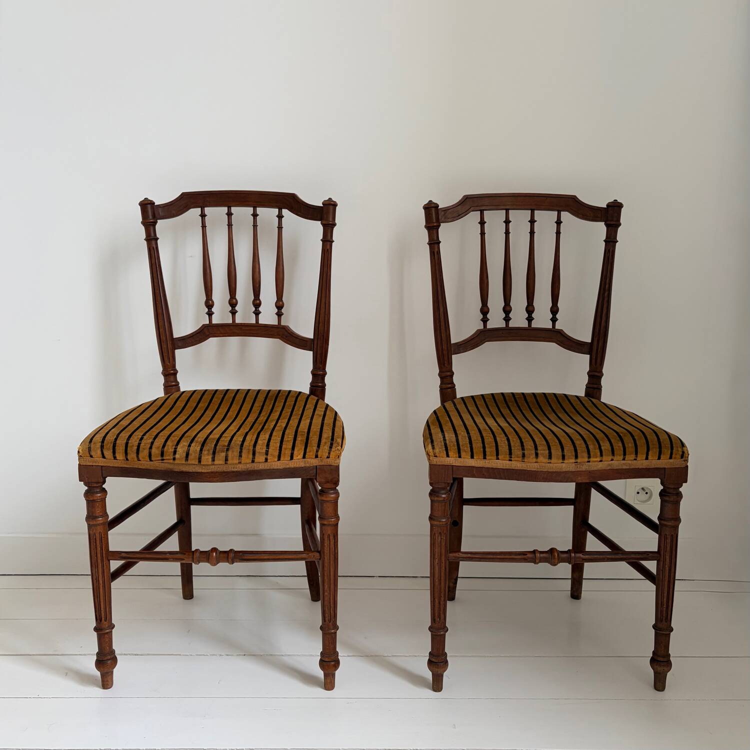 Pair of lovely Napoleon III / Louis XVI chairs - Striped velvet