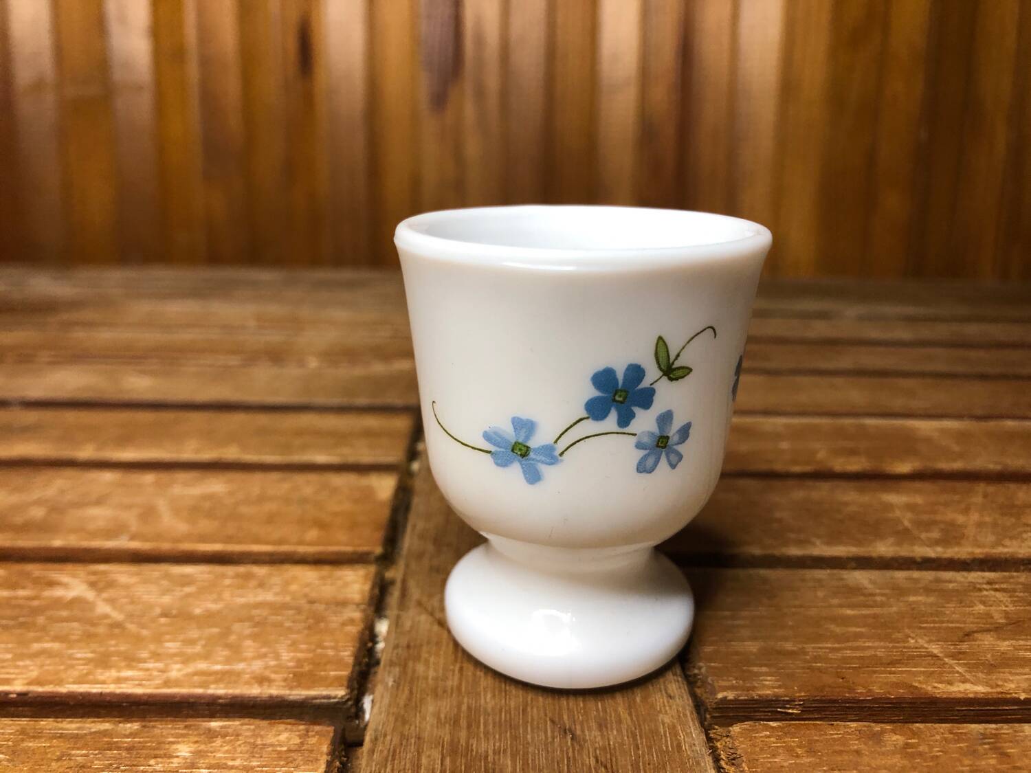 Set of 4 white opaline glass egg cups blue flower decor france vintage #a519