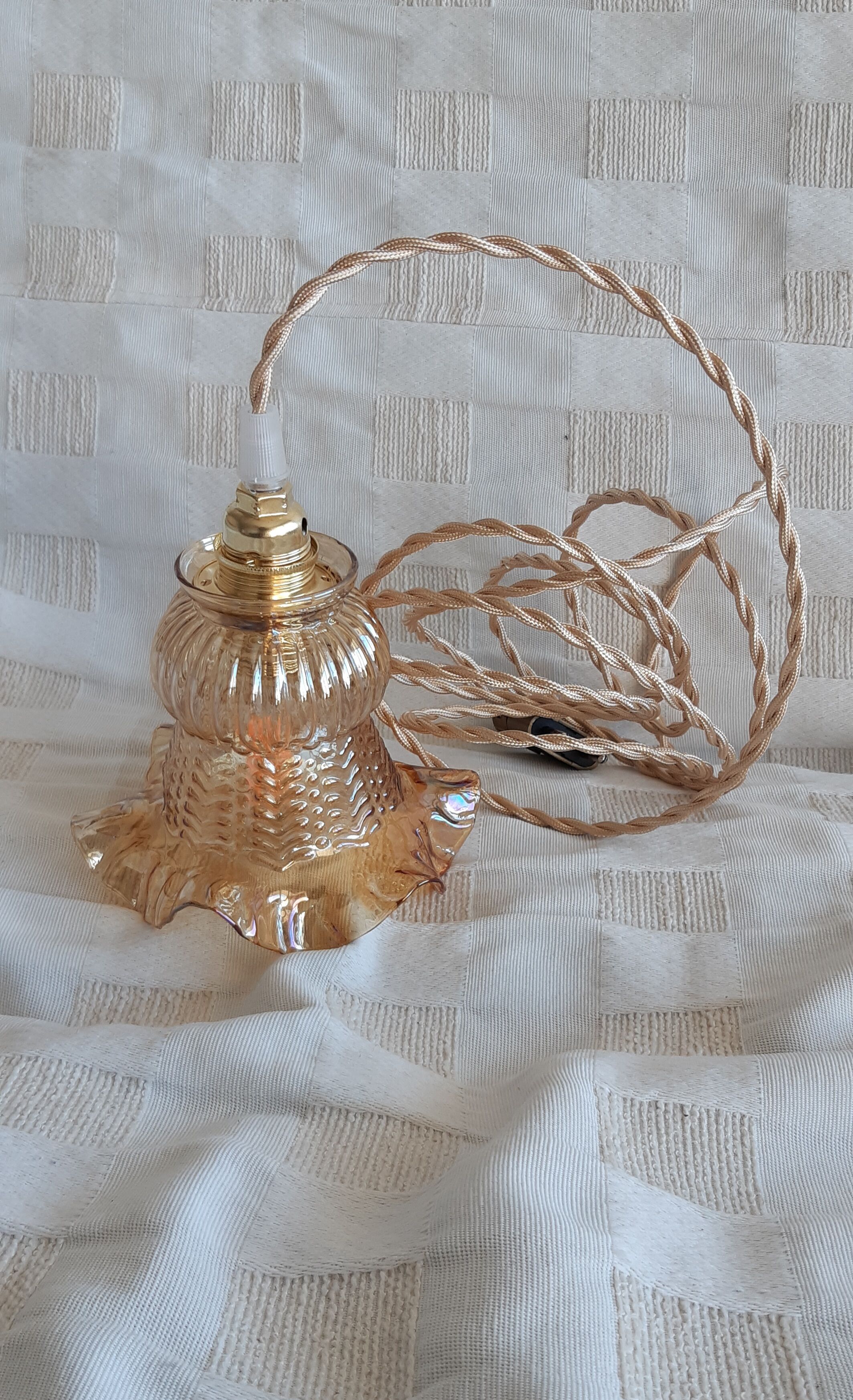 Amber tulip walking suspension