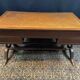 Grand bureau anglais en acajou de style Regency