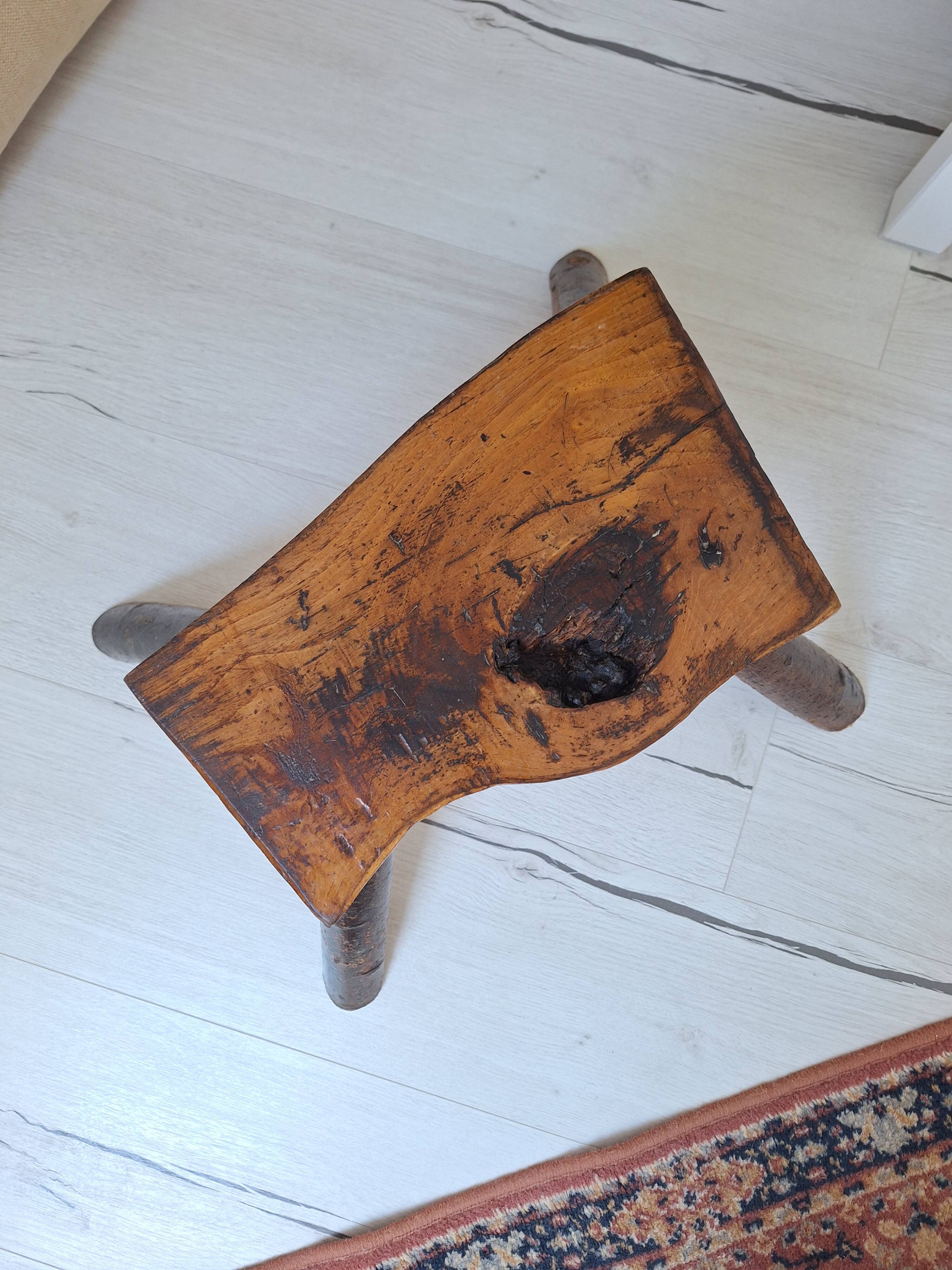 Tabouret de traite brutaliste