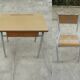 Bureau d’écolier et sa chaise assortie, année 70
