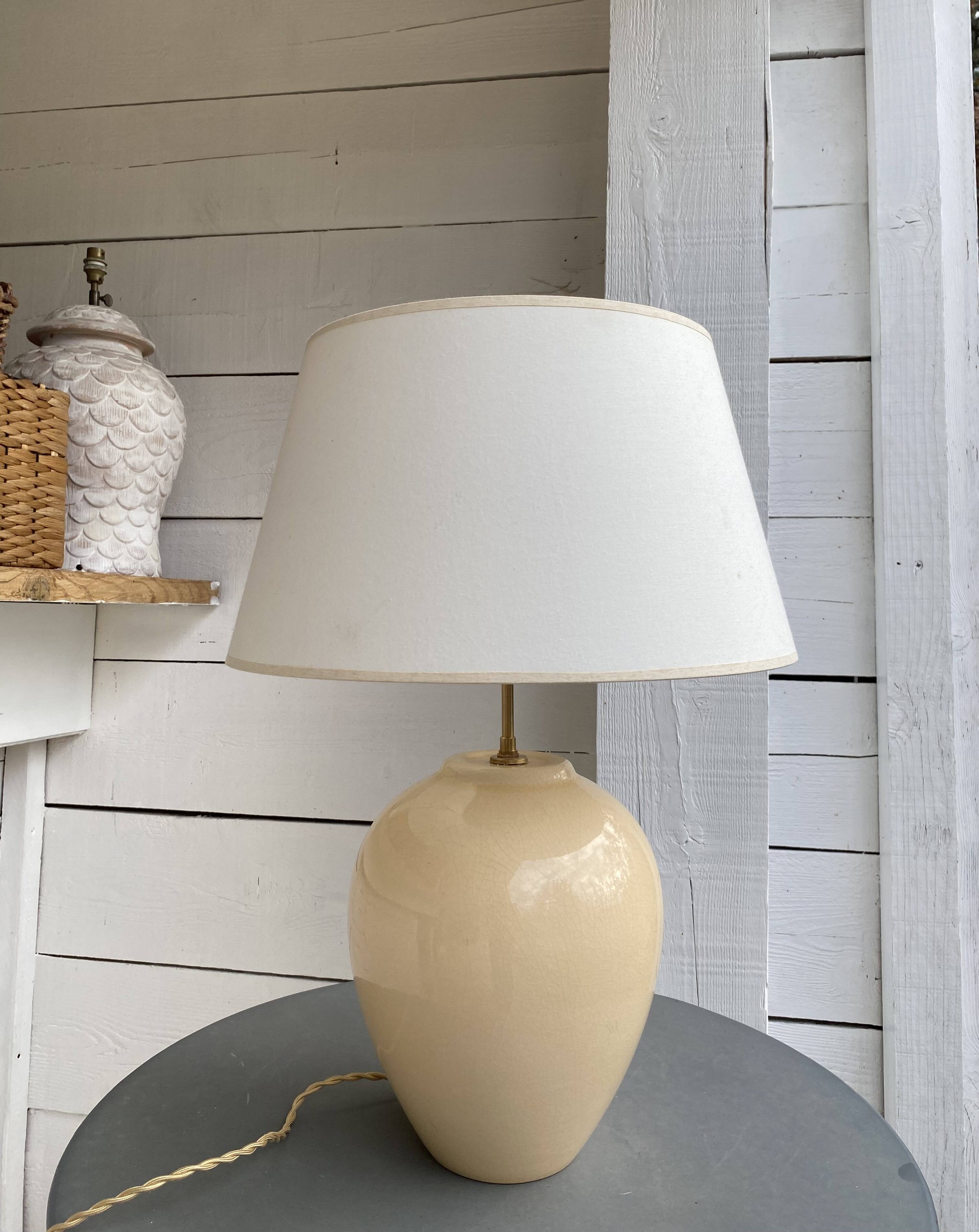 Earthenware lamp, fabric cable, fabric lampshade