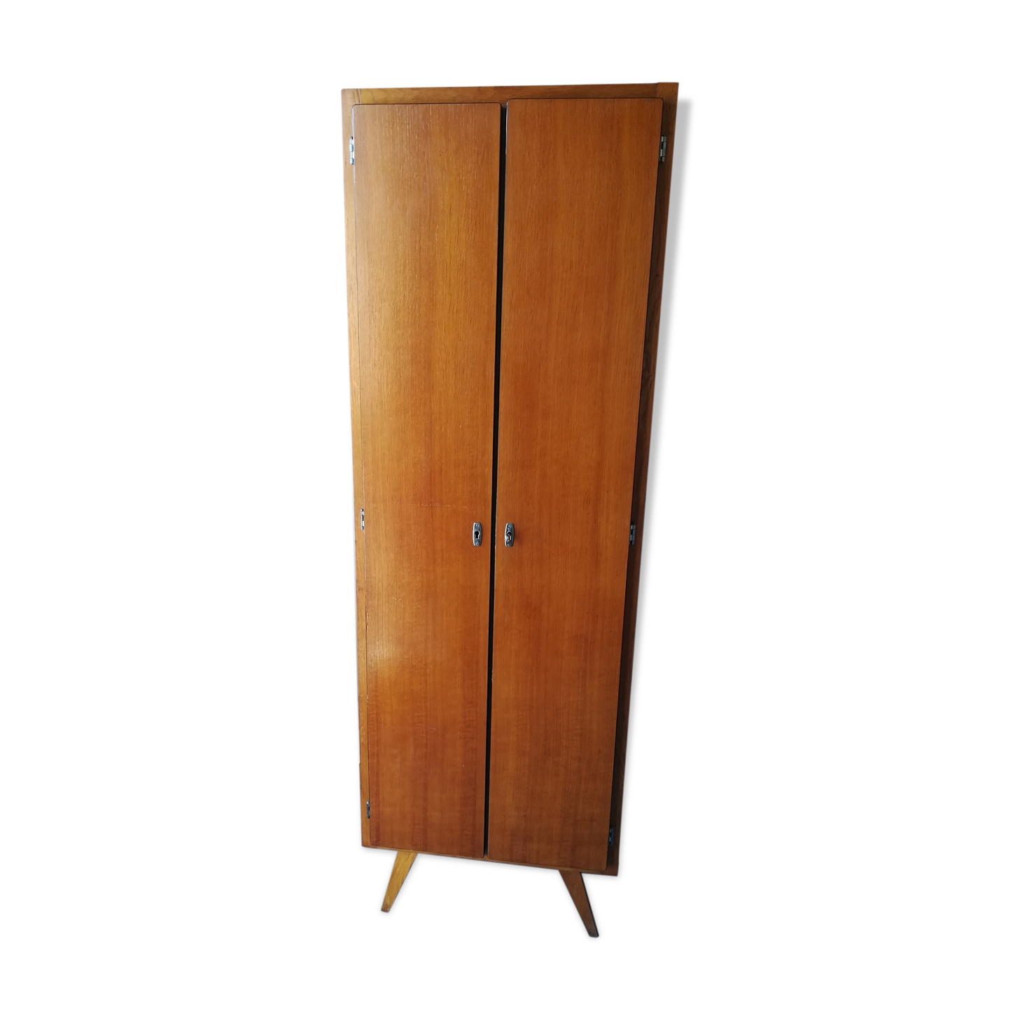 Vestiaire d'internat vintage pieds compas