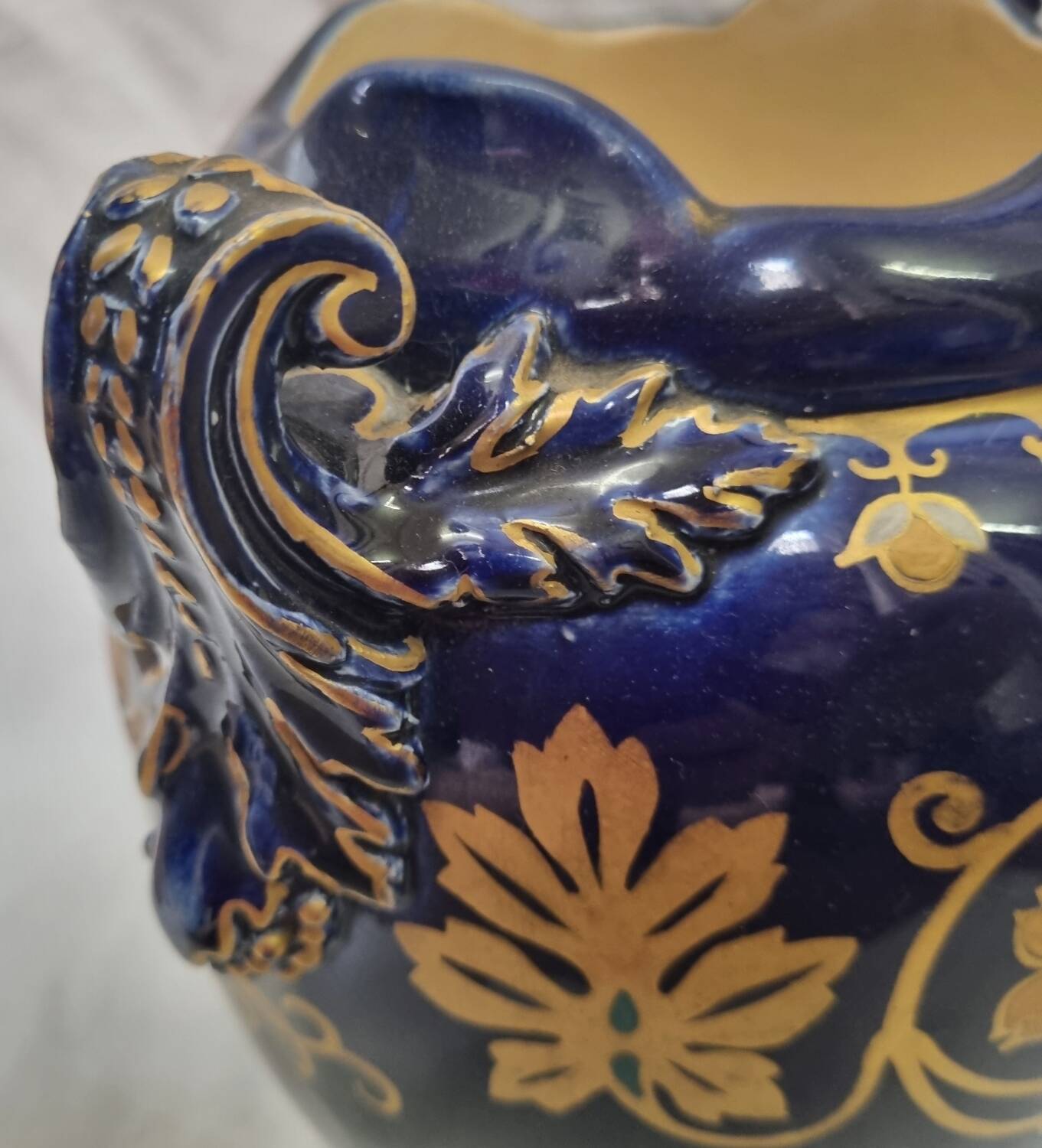 Choisy le Roi earthenware vase, Carrier Belleuse