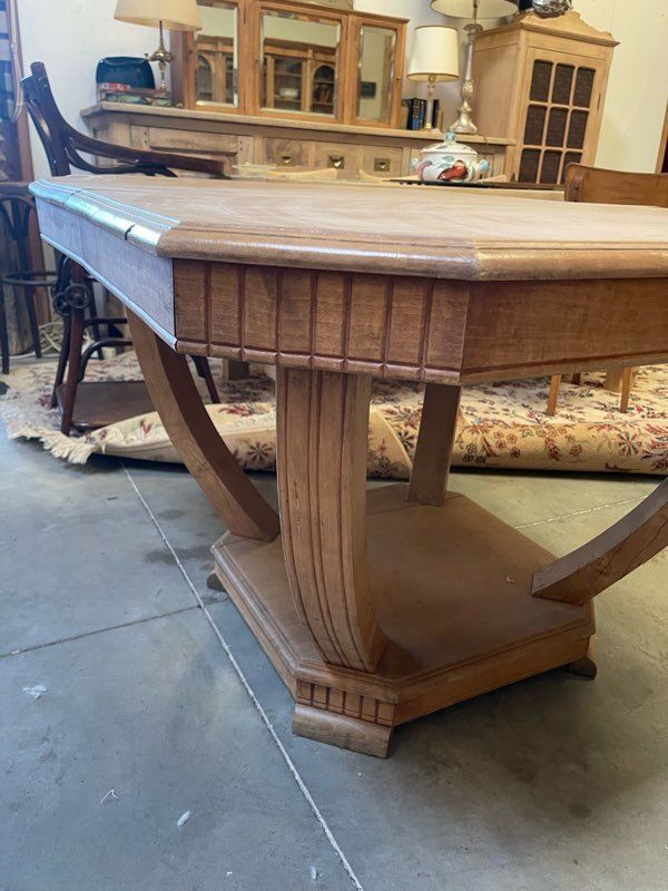 Art Deco extendable table in bleached walnut
