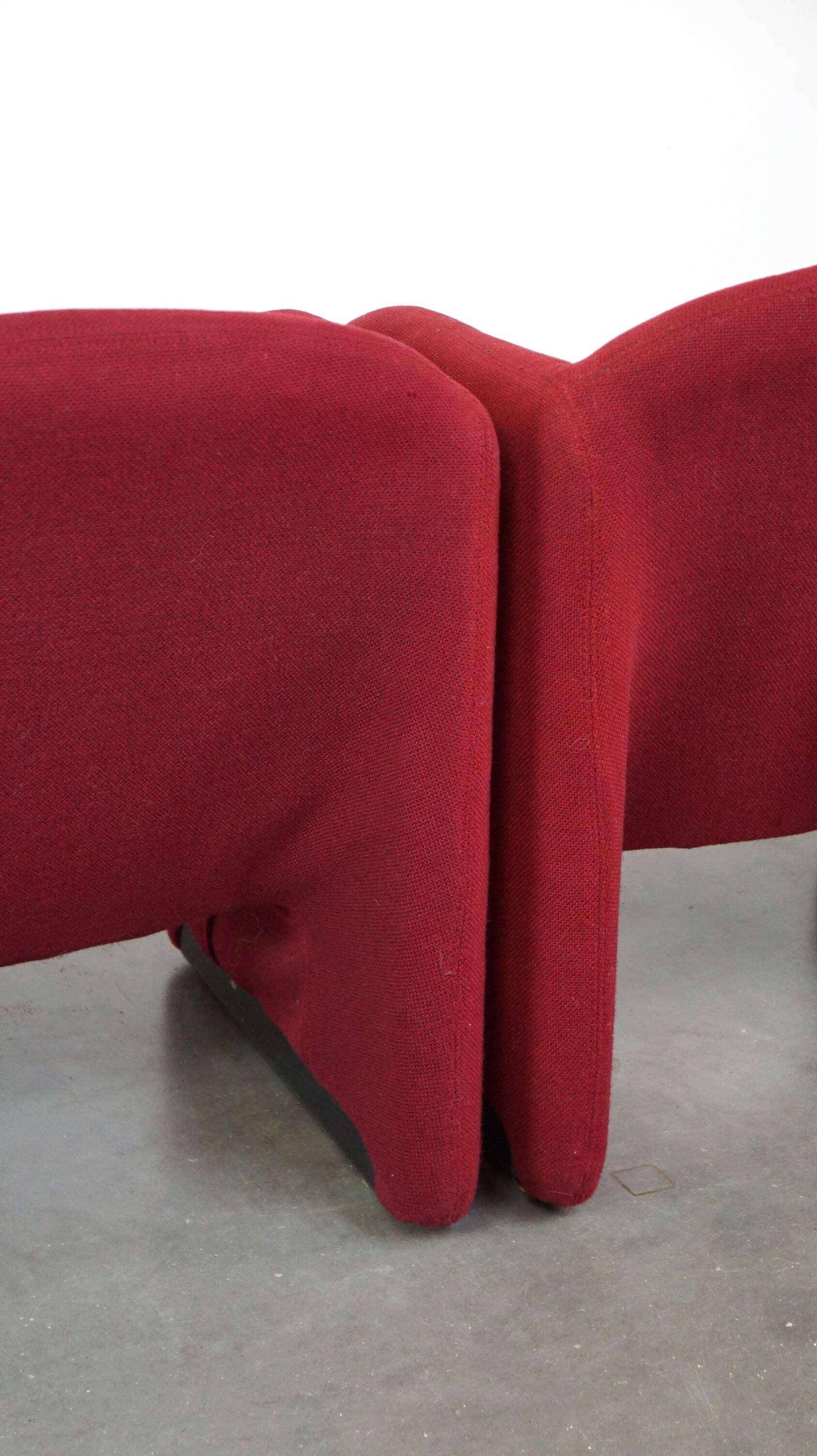 Set of 2 Vintage Artifort design armchair