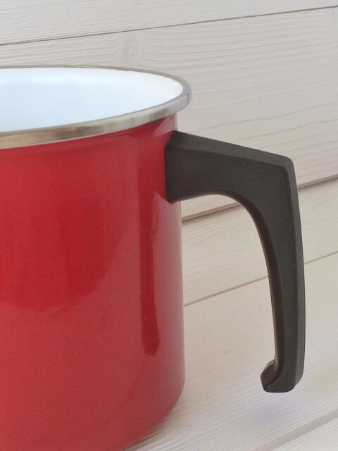 Milk pot - 17 vintage enamelled steel 60/70
