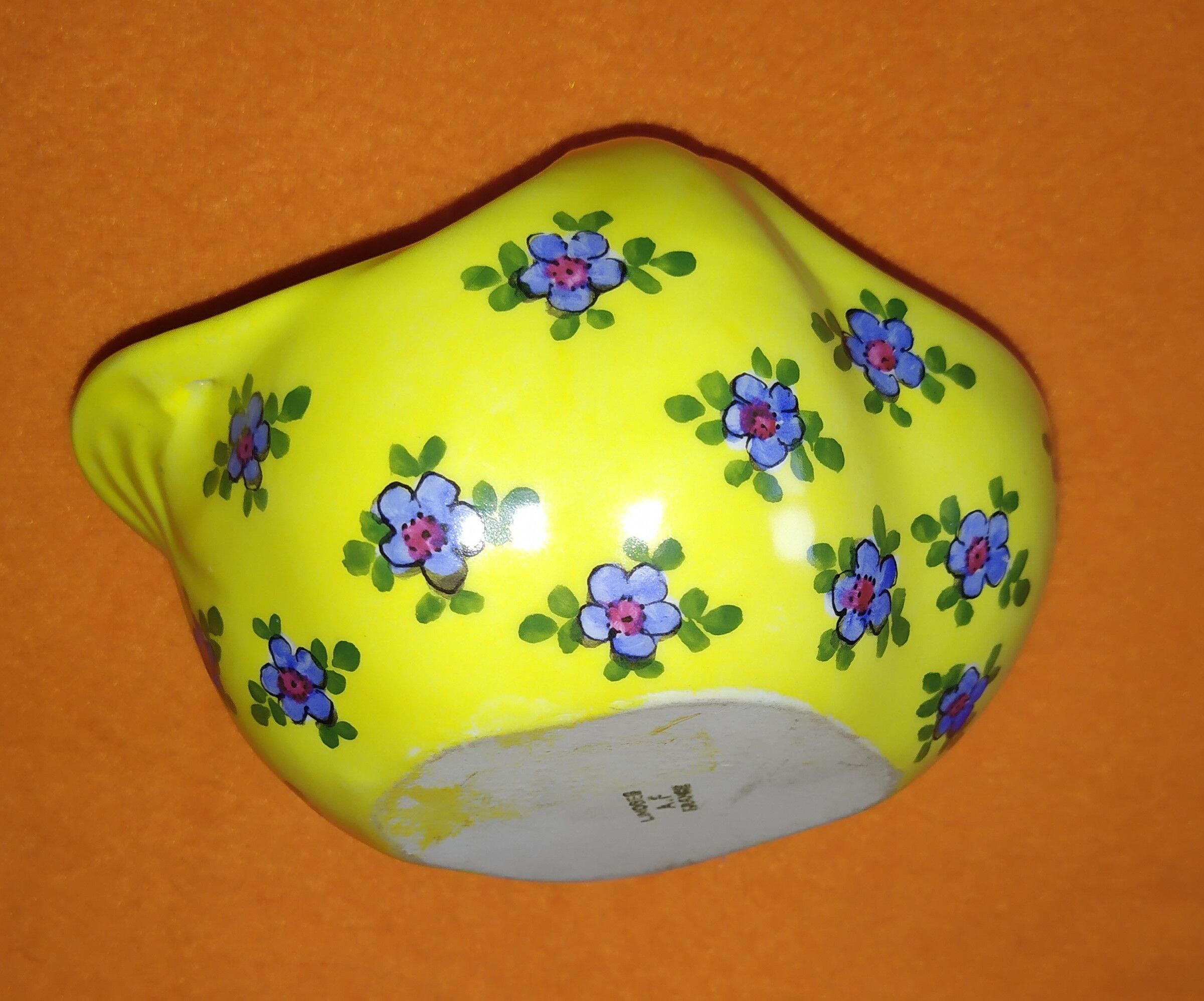 Bouquetière "Panier provençal" Limoges porcelain