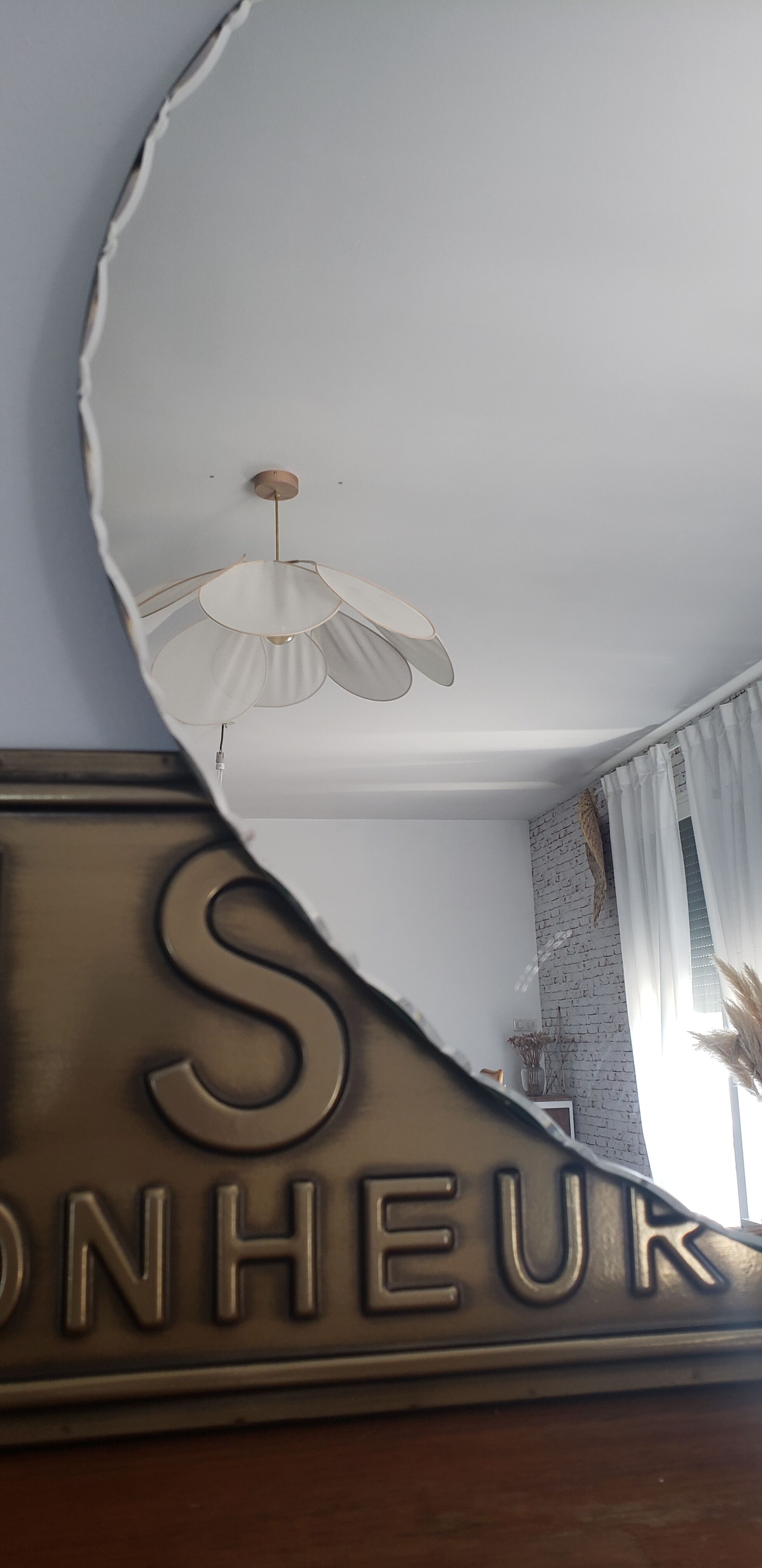 Large format oval beveled mirror 81x60cm