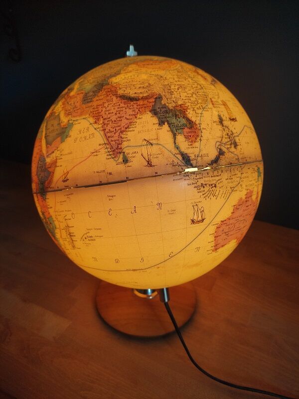 Lamp world globe globe base wood