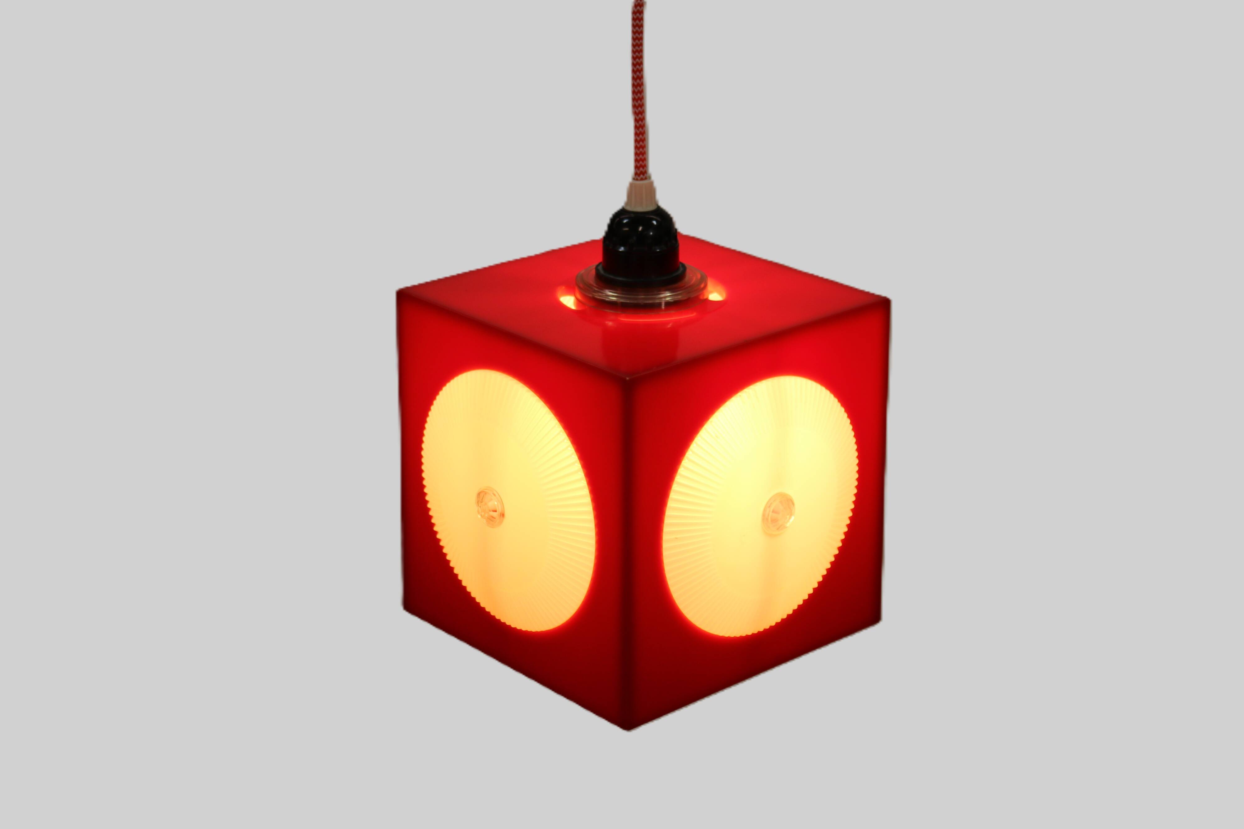 Red space age pendant lamp in plastic - 1970s lighting