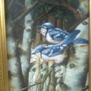Peinture sur bois, cadre sculpté doré, image : oiseaux bleus / bouleaux en hiver