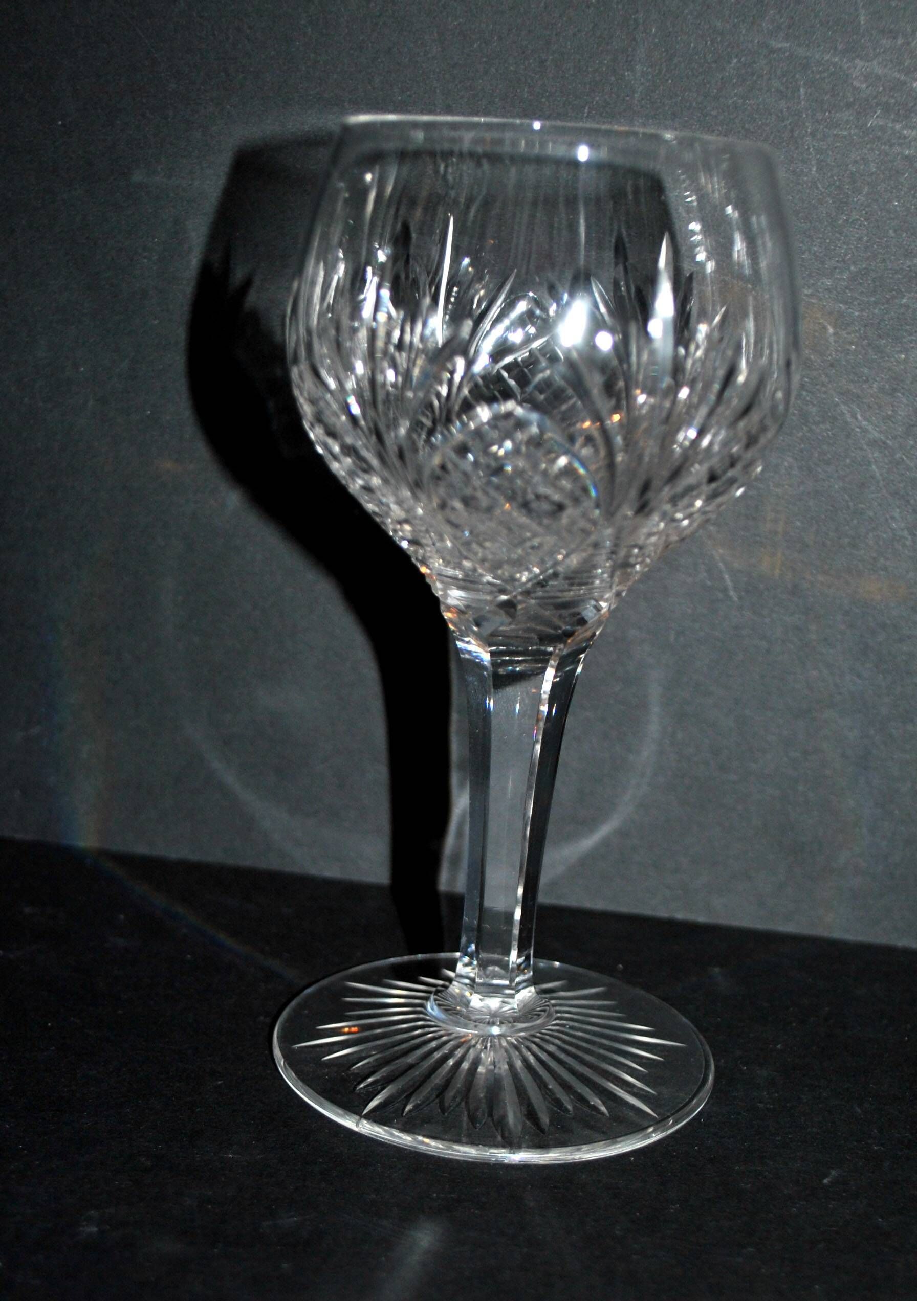 Set of 6 white wine glasses 1900 in cut crystal BACCARAT model 9157 catalog 1907 H13.5