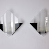 Pair of wall lamps "Rombo" by Miguel Milá, Spain, 1980