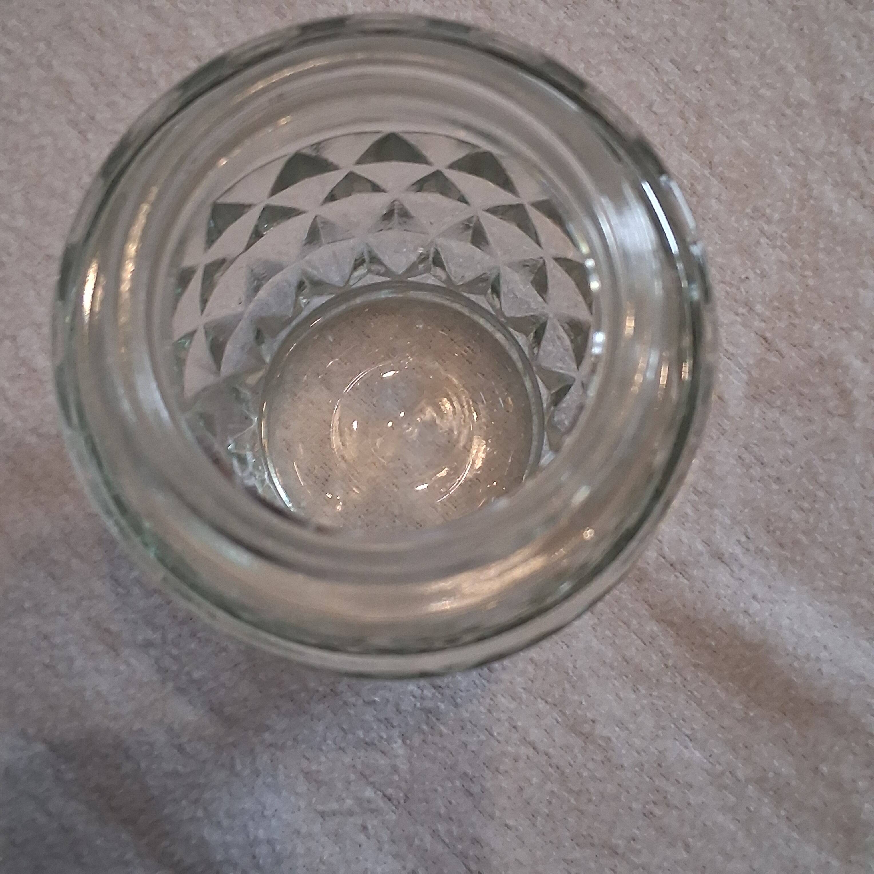 Joli sucrier en verre épais transparent en très bon état