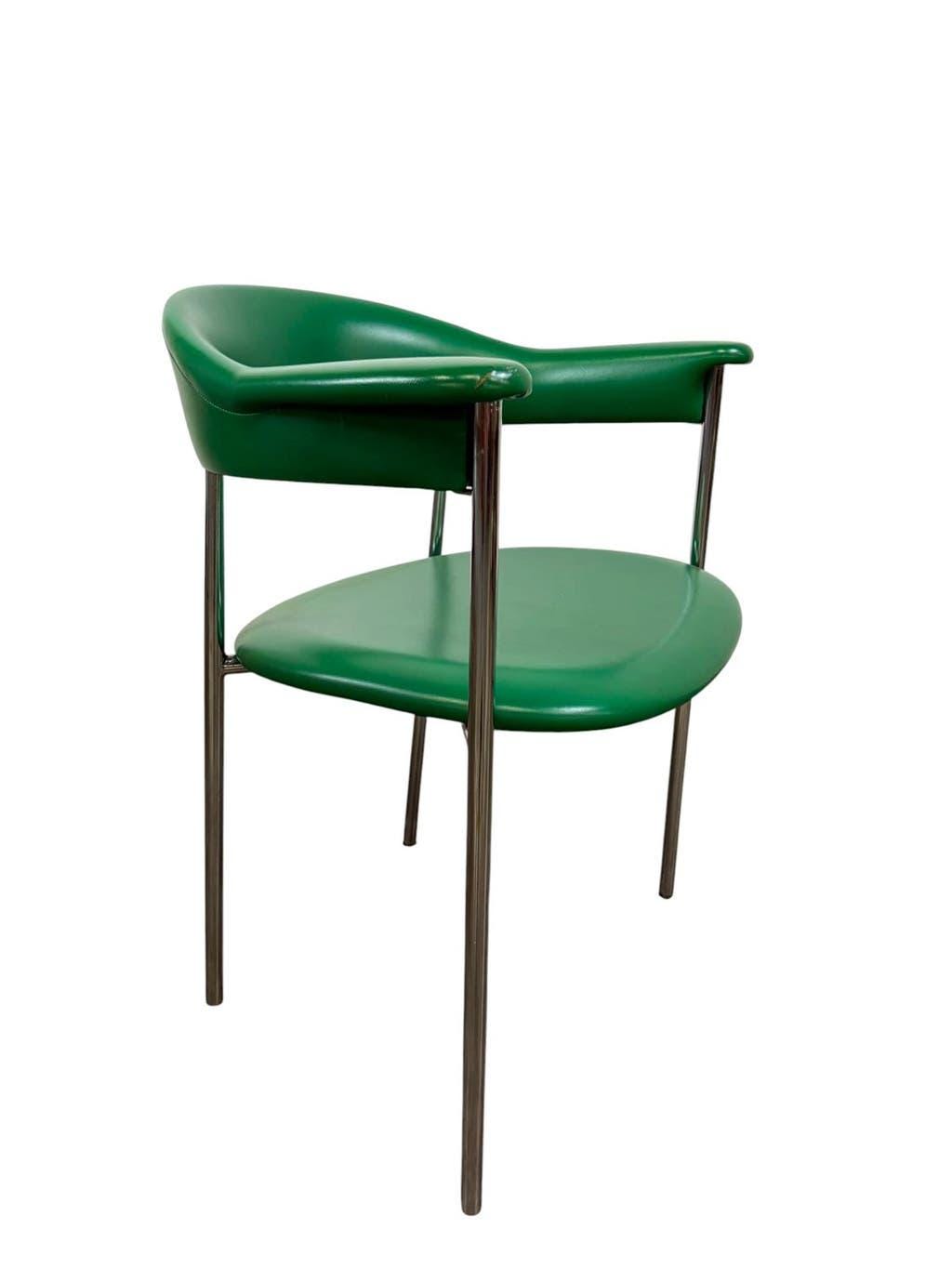 Chaise vintage chromée avec revêtement en skaï vert