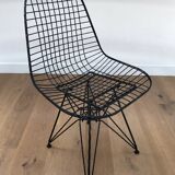 Set of 4 vintage black Eames chairs