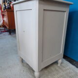 Buffet 19th to one door