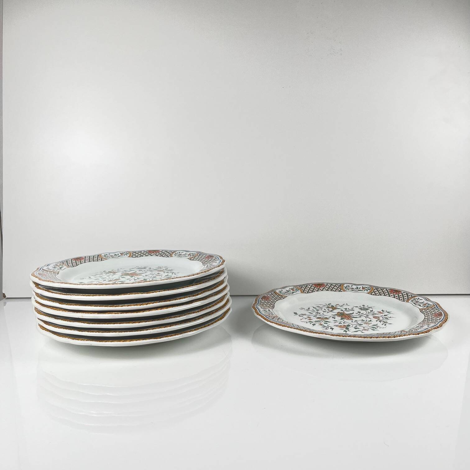 Set of 8 flat plates Gien model Rouen Sainfoin, 1990
