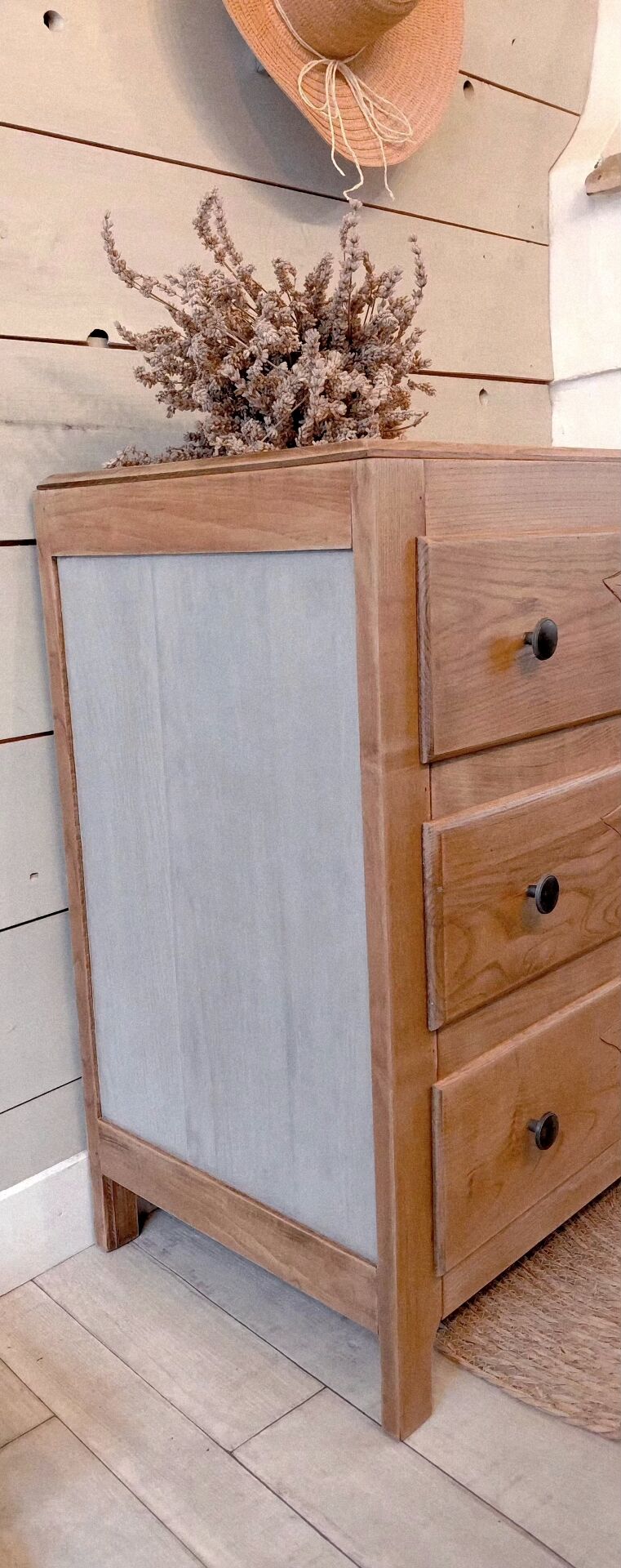 Vintage Chest of Drawers