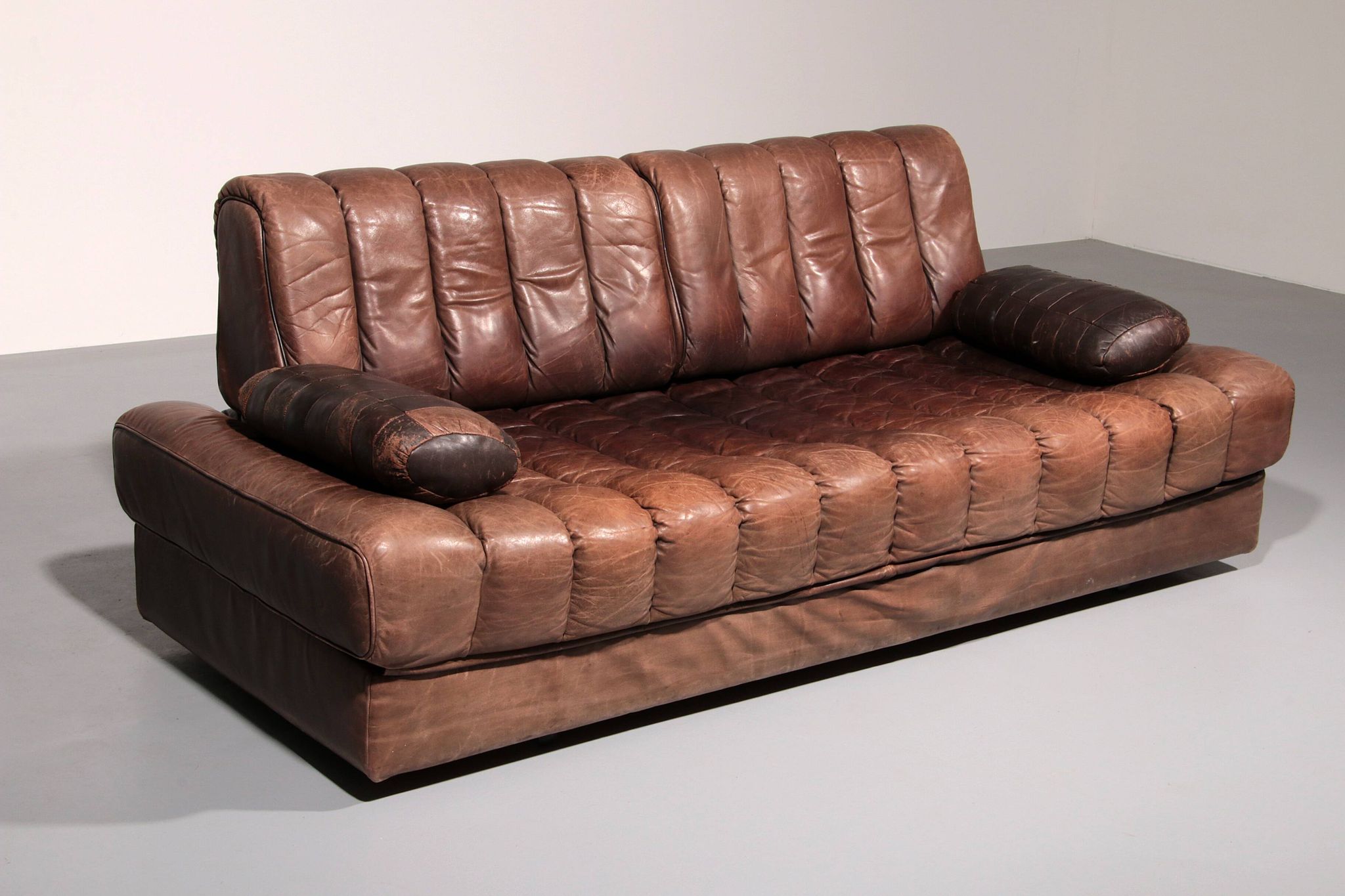 Mid-century DS 85 sofa bed from De Sede Switzerland, 1960s