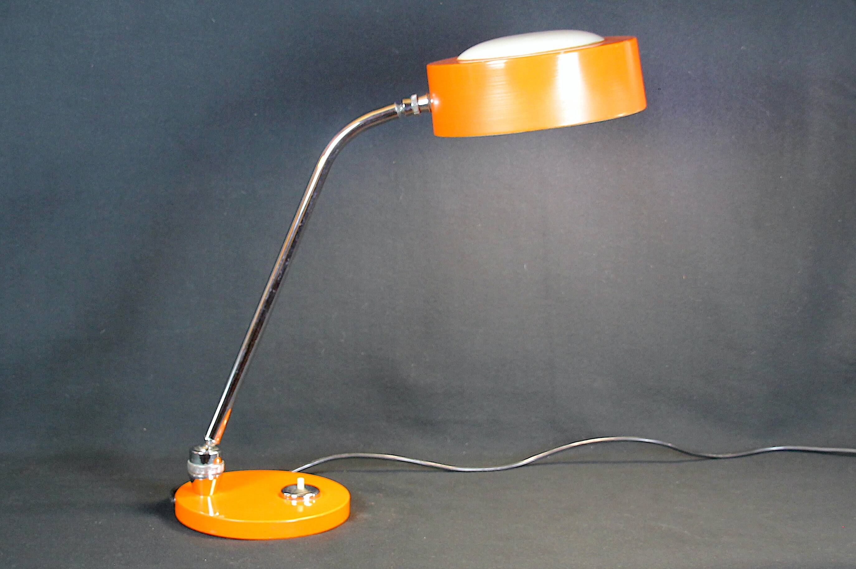 CharlJumo, Modern industrial desk lamp, Original orange color, France