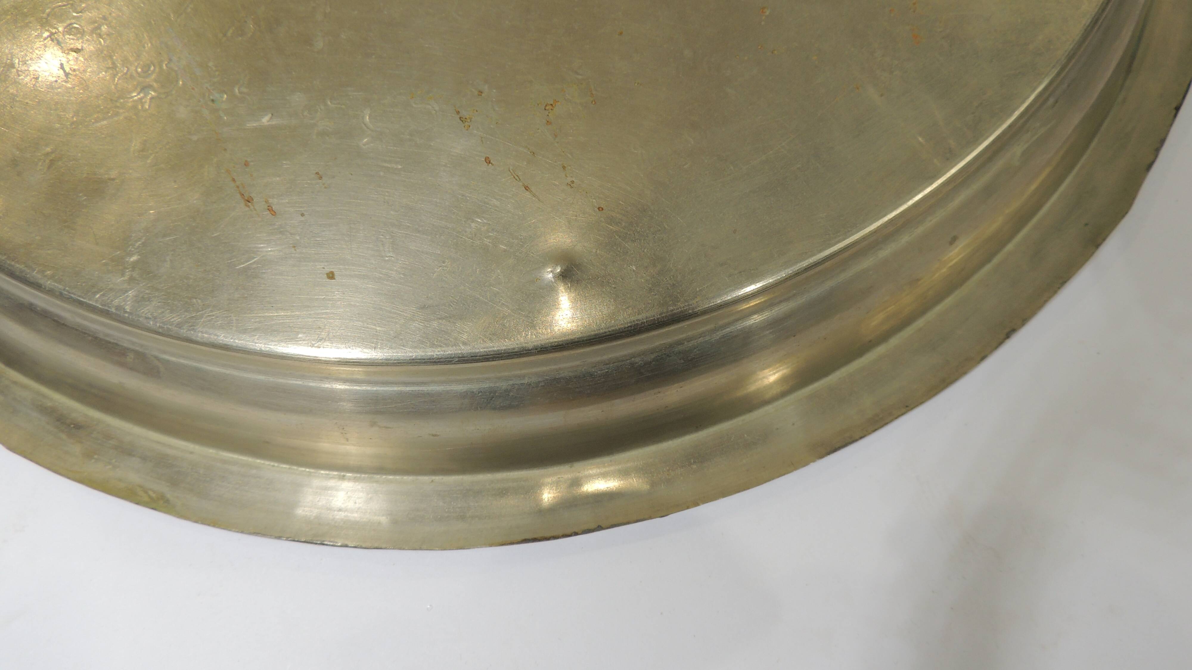 Serving tray or decoration / Artisanal North Africa / Vintage