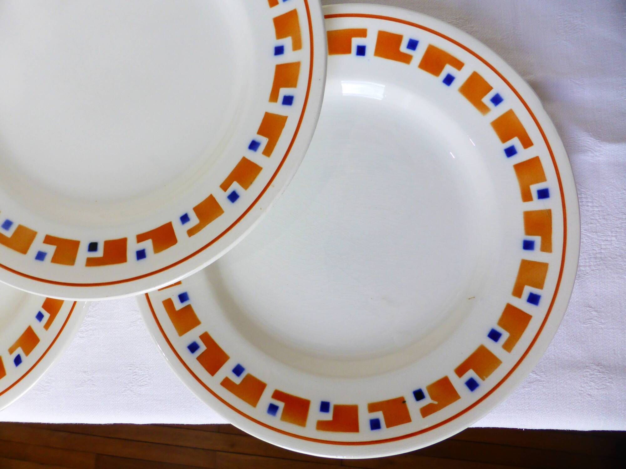4 flat plates in iron earth of the Salins model Lucette 210804