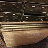 Hairdresser's mirror