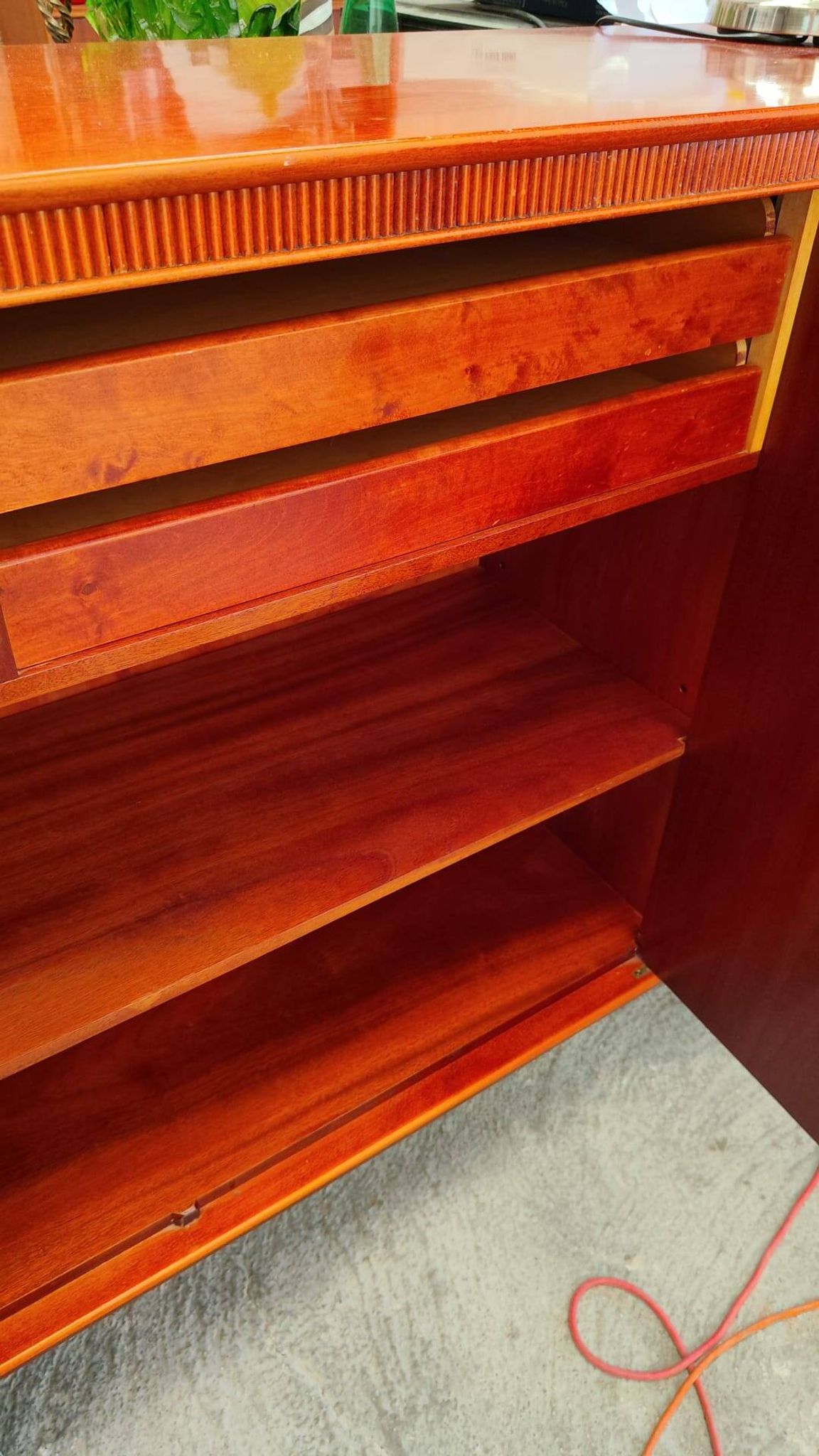 Swedish Modern buffet in mahogany, stamped Carlssons Möbelindustri - Sweden, 1940s.