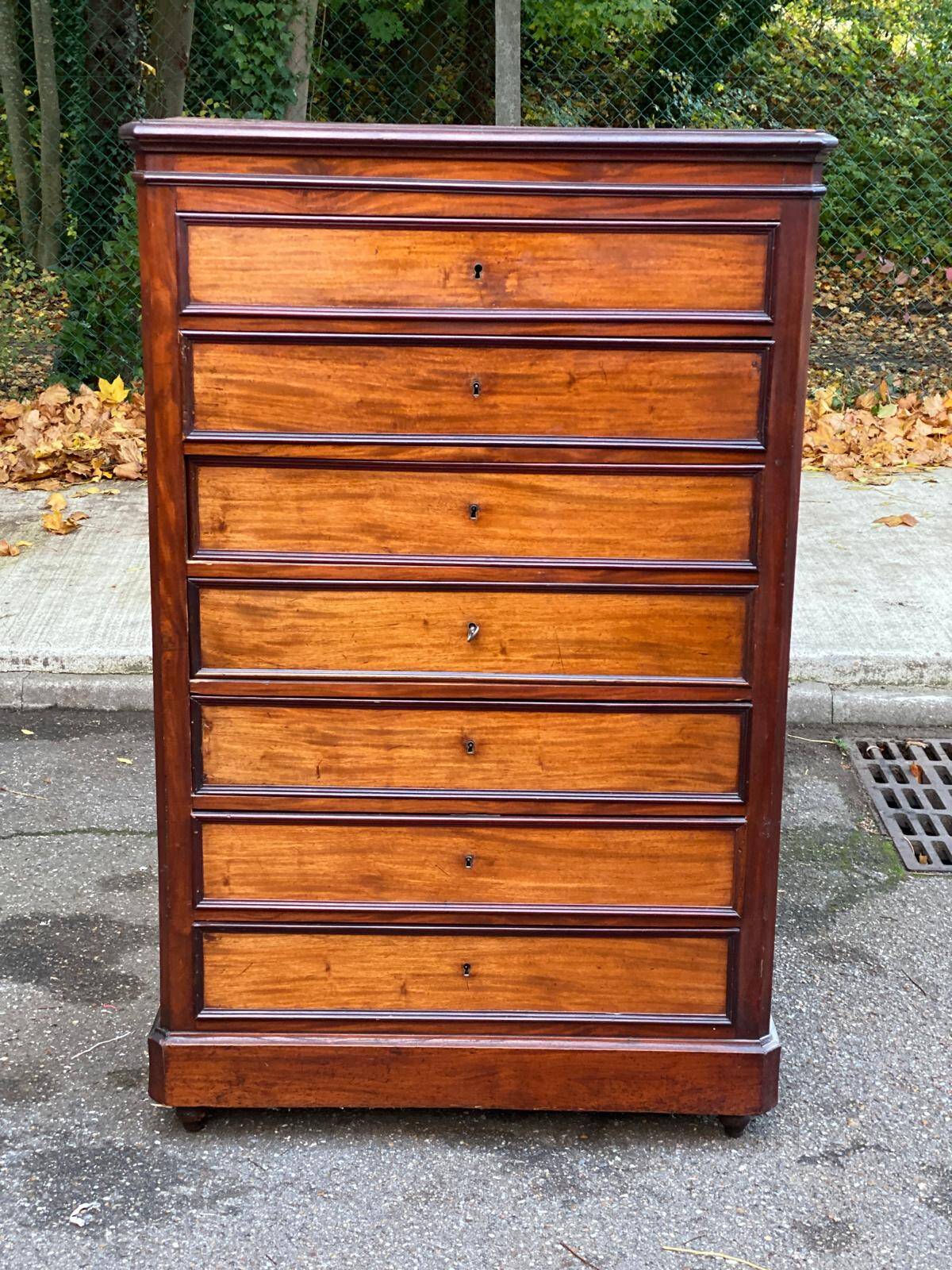 Semainier en bois massif d'époque 19ème