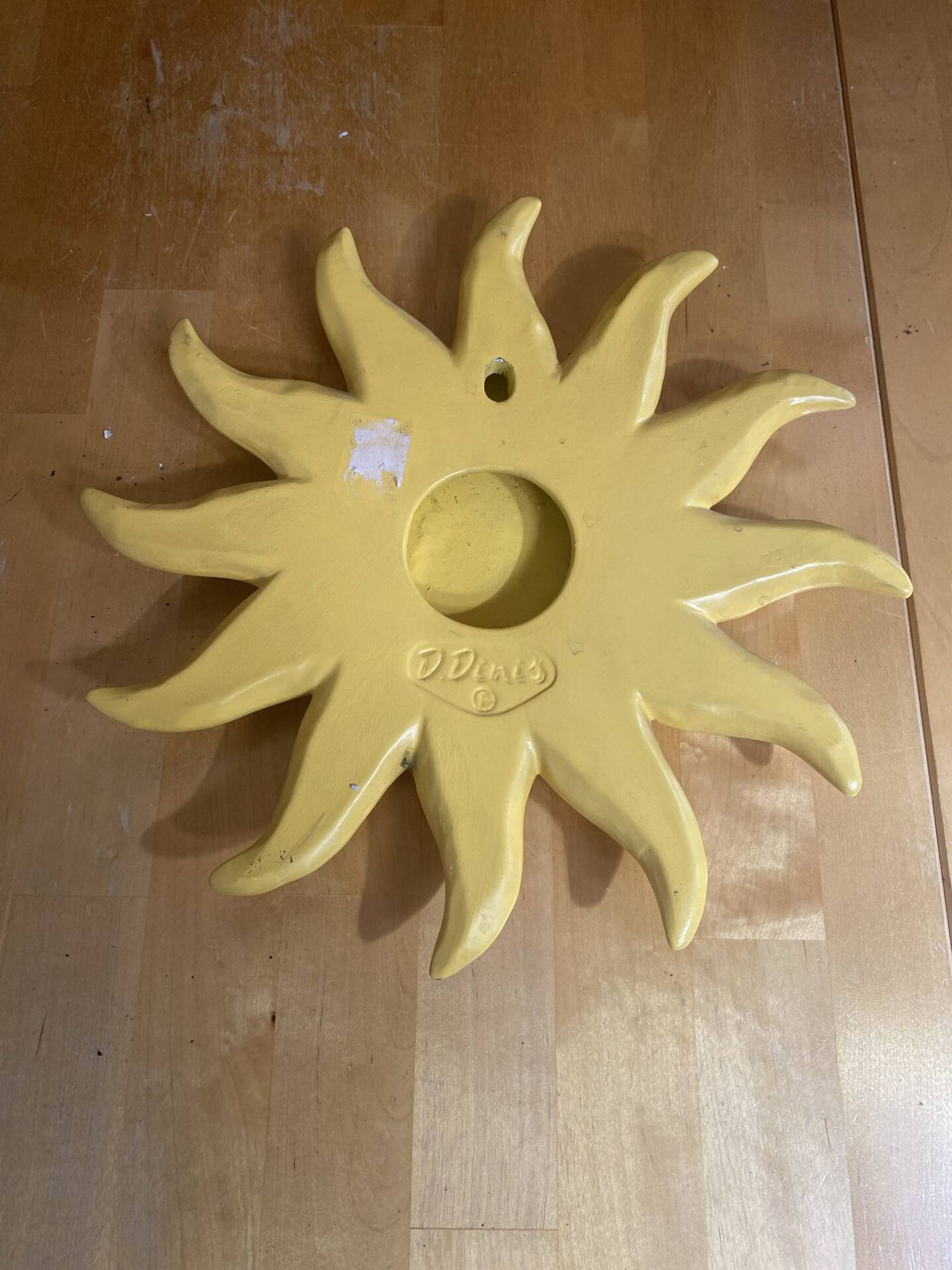 Miroir soleil ancien D. Dinis en céramique jaune