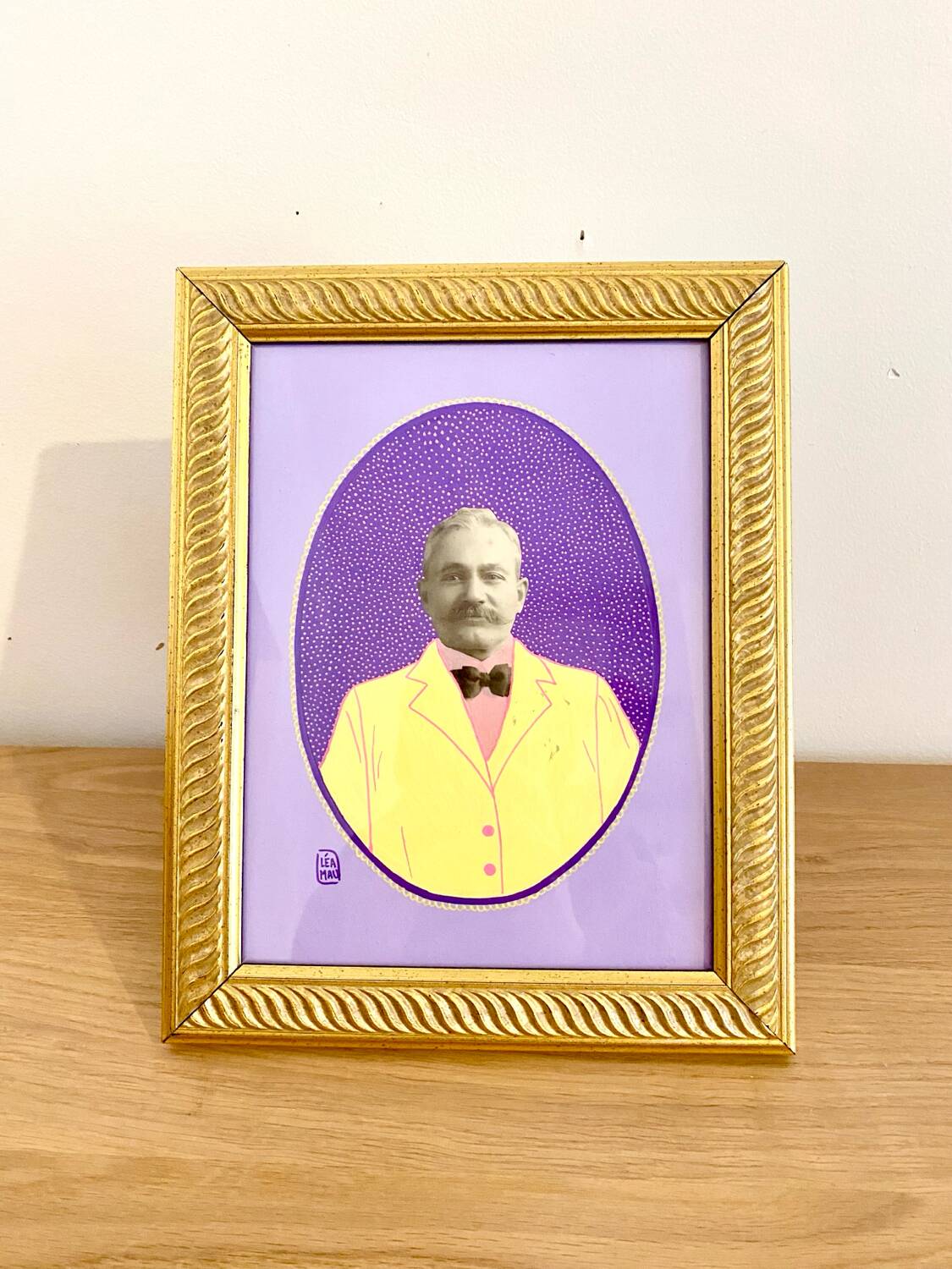 Vintage frame and photo