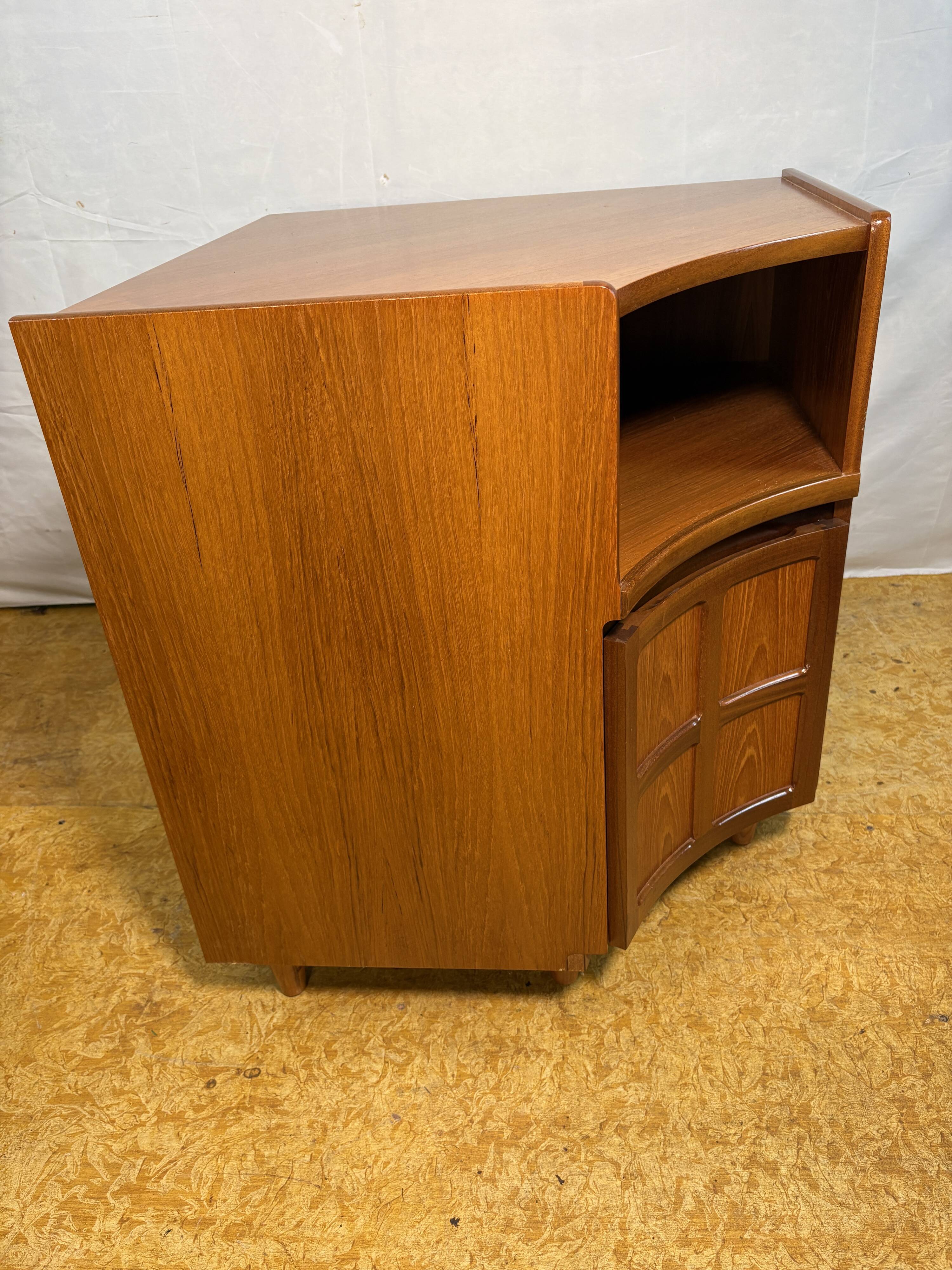 Vintage Nathan Teak Corner Cabinet (c. 1960s–1970s) – Mid-Century Modern  A