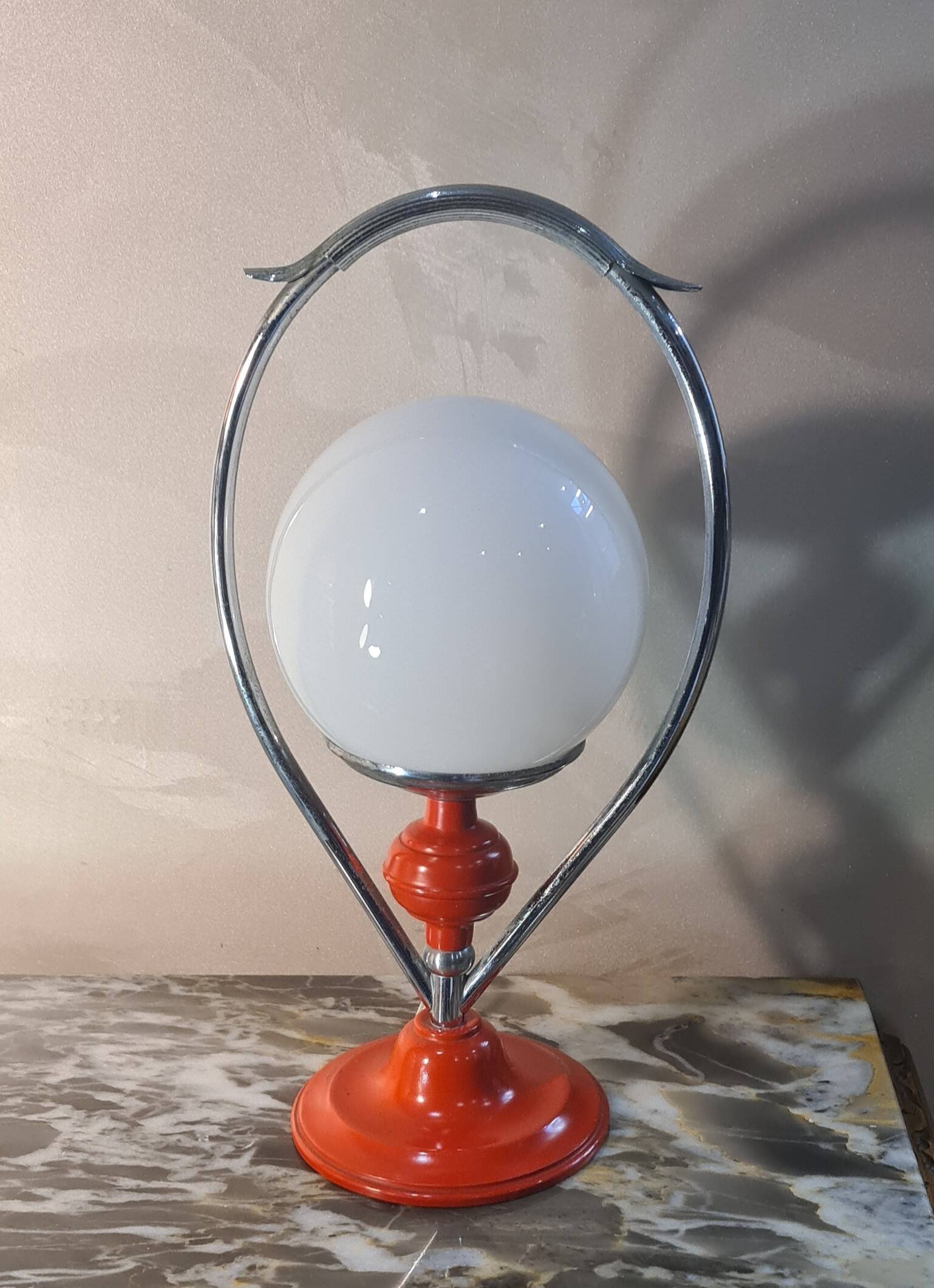 painted steel lamp 1960 to 70 good condition 31x18 original electric