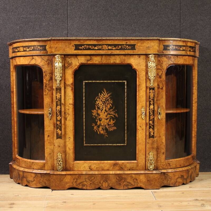 Buffet anglais en marqueterie, 20e siècle